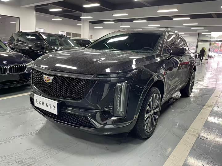 Фото 3 - Cadillac XT5
