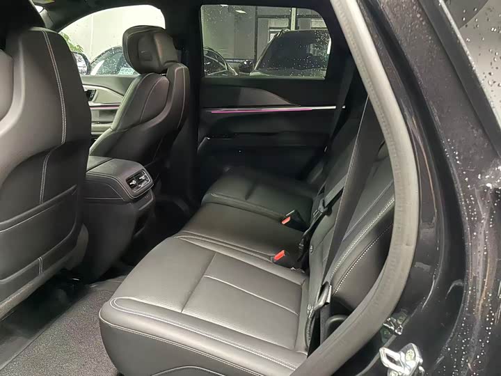 Фото 5 - Cadillac XT5