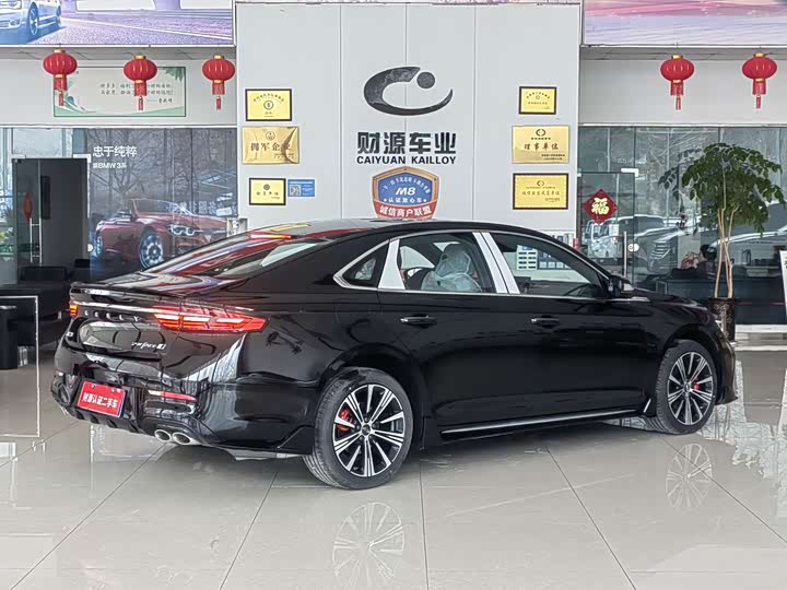 Фото 4 - Geely Preface