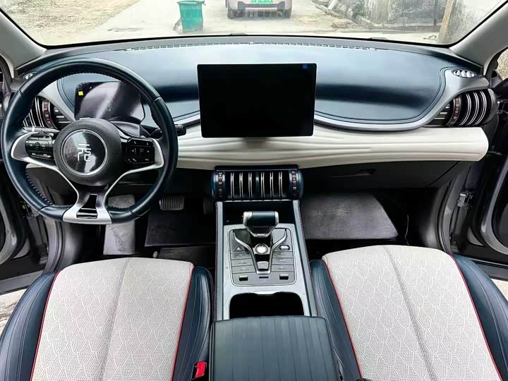 Фото 7 - BYD Yuan Plus