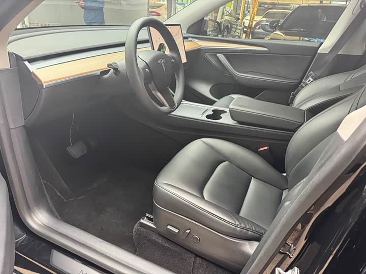 Фото 7 - Tesla Model Y