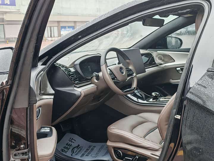 Фото 6 - BYD Han