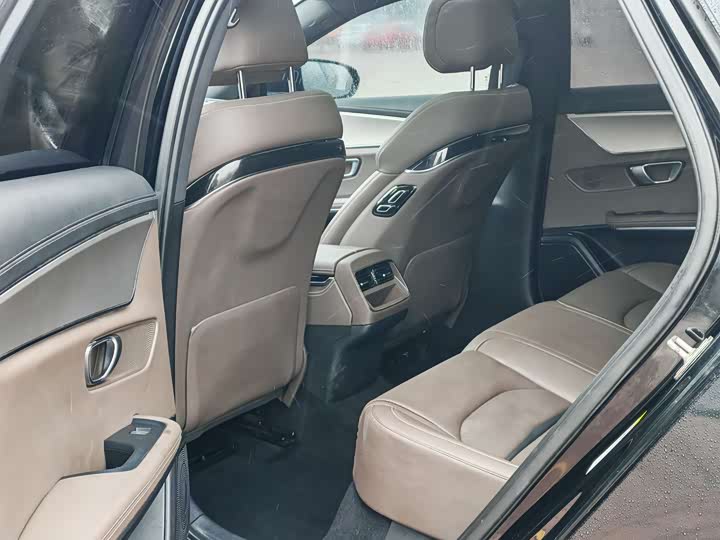 Фото 9 - BYD Han