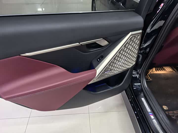 Фото 9 - BMW 5 Series