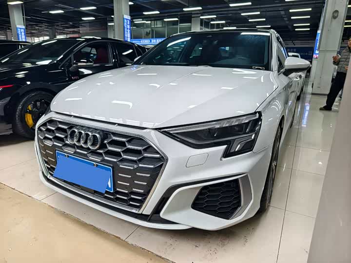 Фото 1 - Audi A3