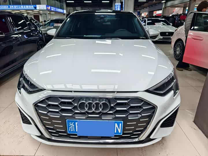 Фото 2 - Audi A3