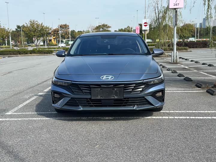Фото 2 - Hyundai Elantra N line