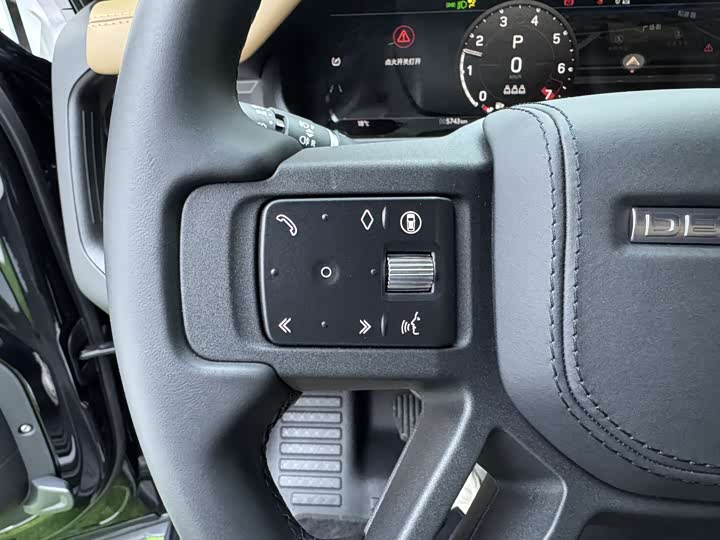 Фото 9 - Land Rover Defender