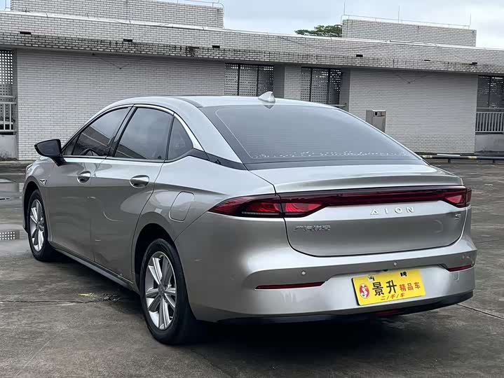 Фото 7 - GAC Aion S