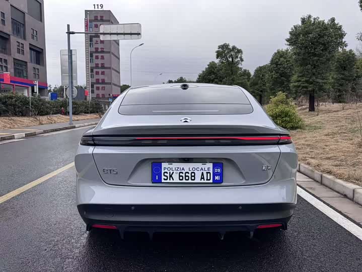 Фото 5 - Nio ET5