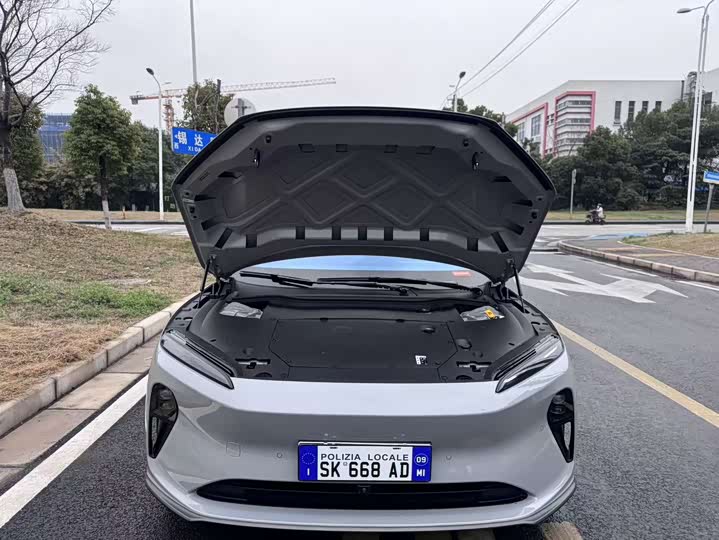 Фото 7 - Nio ET5