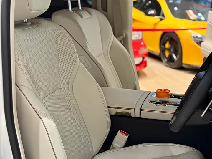 Фото 5 - Lexus LM