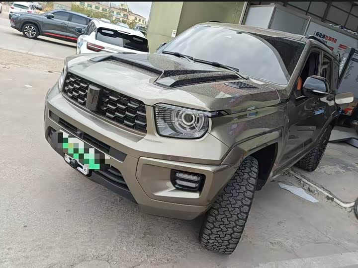 Фото 1 - Tank 700 Hybrid