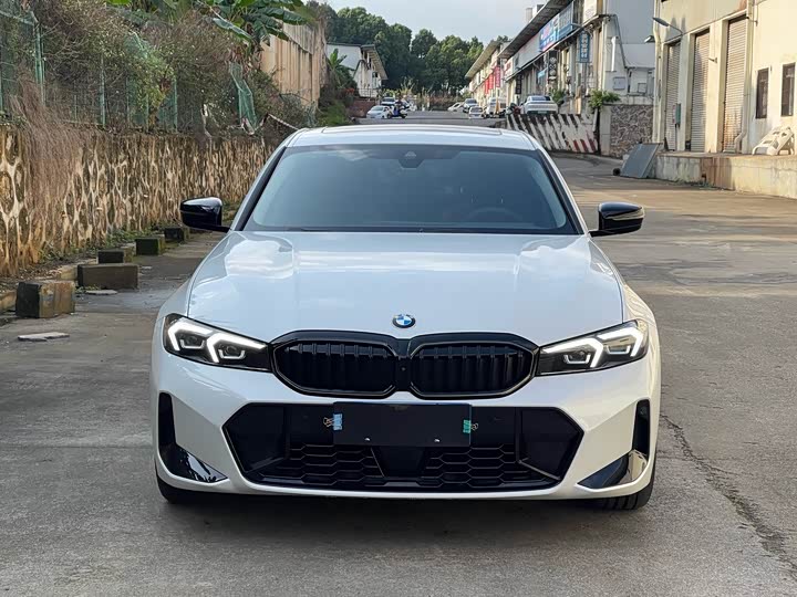 Фото 2 - BMW 3 Series