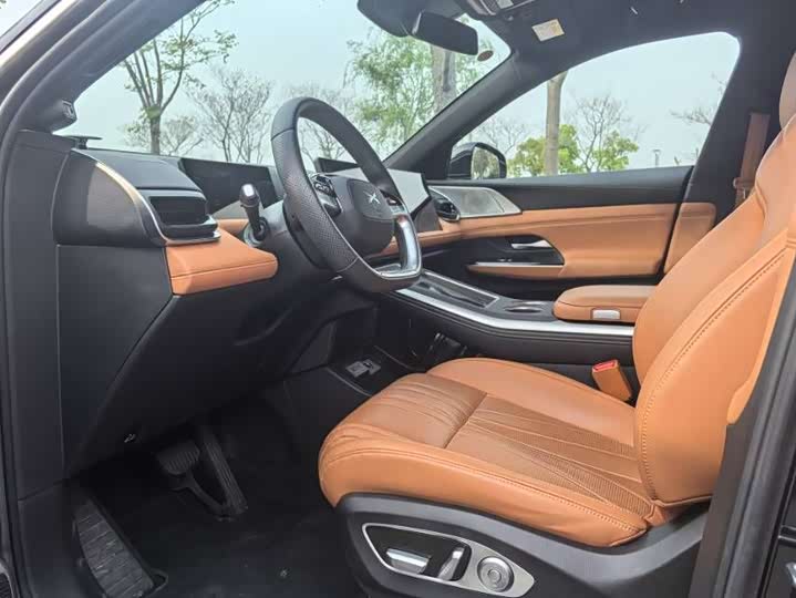 Фото 6 - XPeng G9