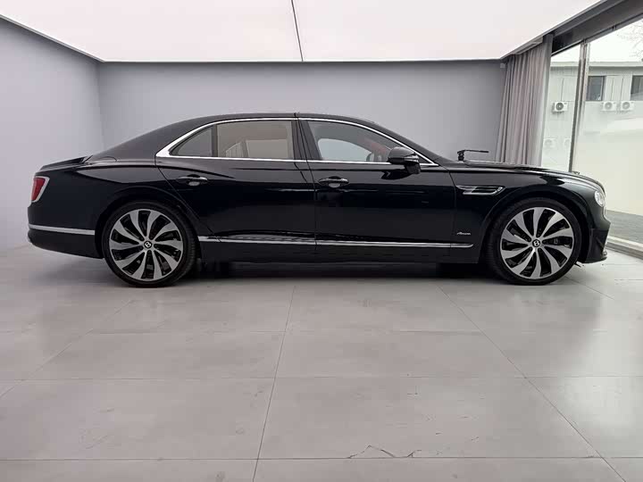 Фото 6 - Bentley Flying Spur