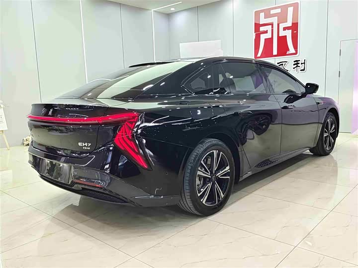 Фото 4 - Hongqi EH7