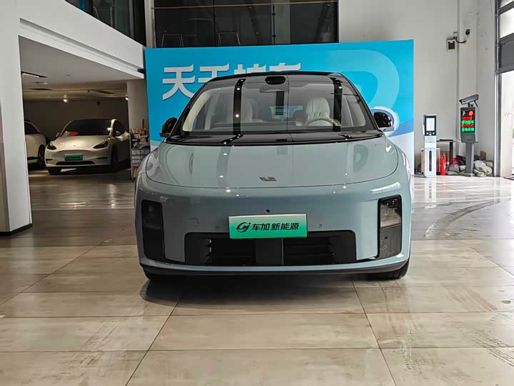 Фото 2 - LiXiang i8