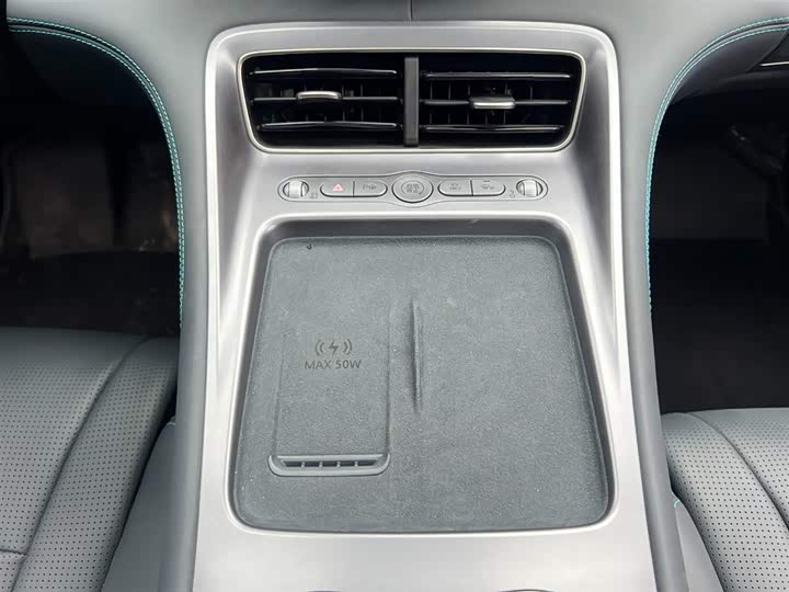 Фото 7 - BYD Sea Lion 07 DM-i Hybrid