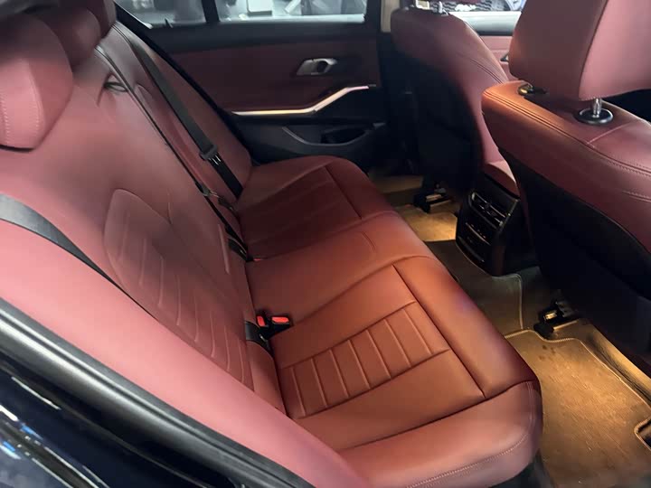 Фото 9 - BMW 3 Series