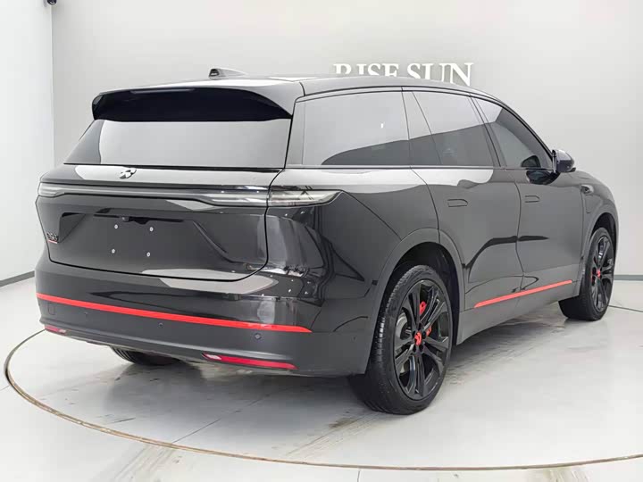 Фото 5 - Nio ES8