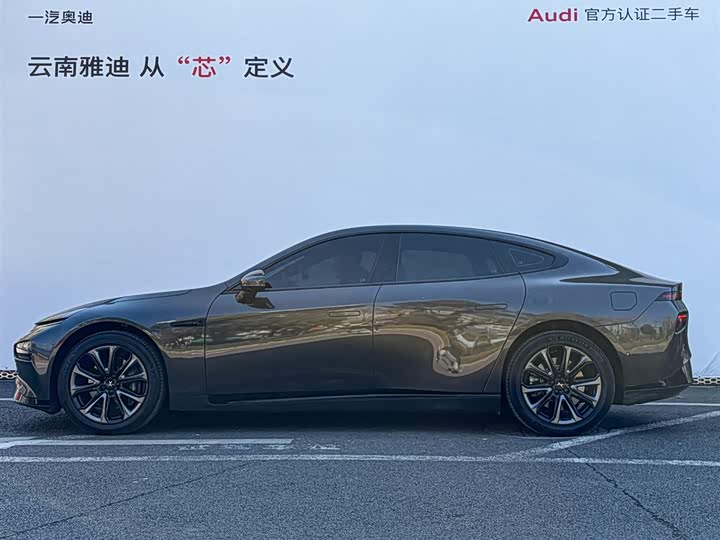 Фото 3 - XPeng P7