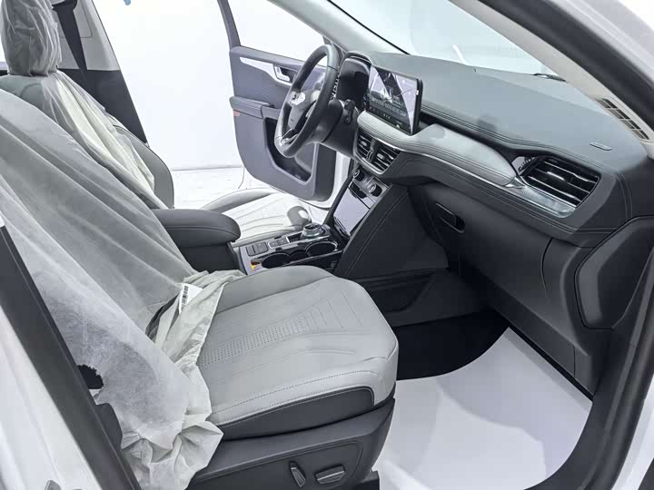 Фото 6 - Ford Escape