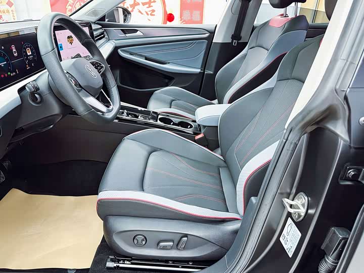 Фото 8 - Volkswagen Lamando L