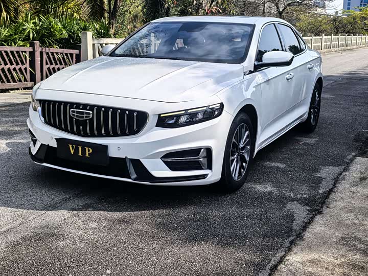 Фото 1 - Geely Preface