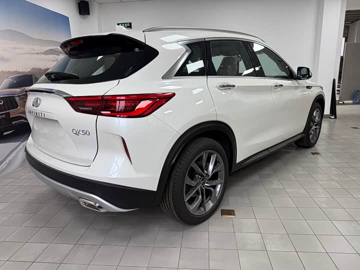 Фото 3 - Infiniti QX50