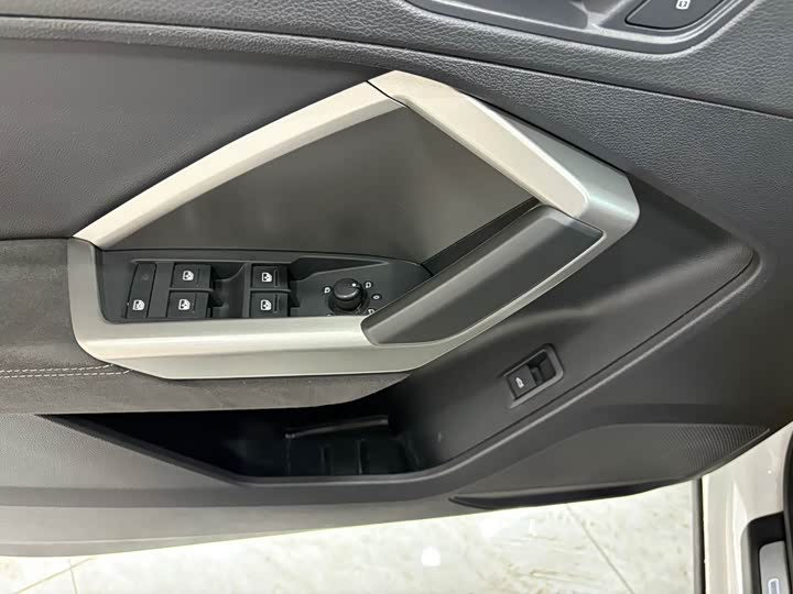 Фото 7 - Audi Q3