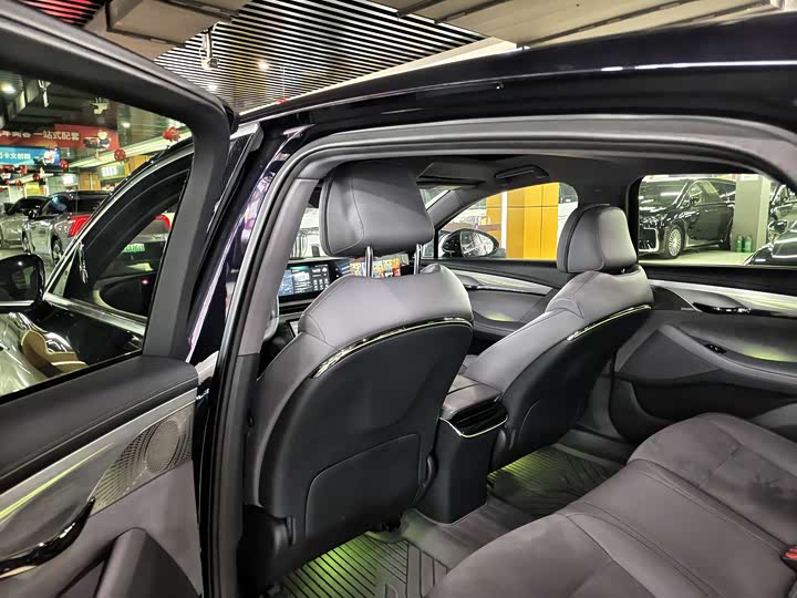 Фото 6 - Voyah Passion