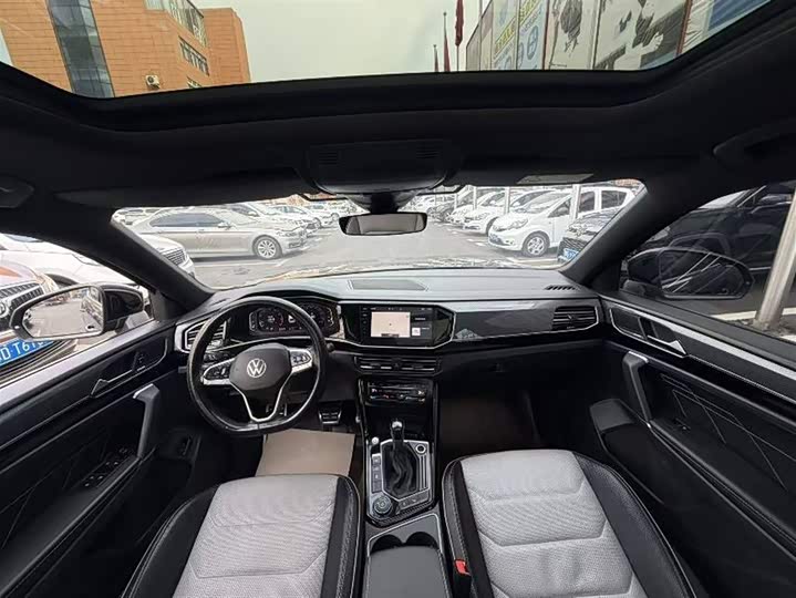 Photo 4 - Volkswagen Tayron X