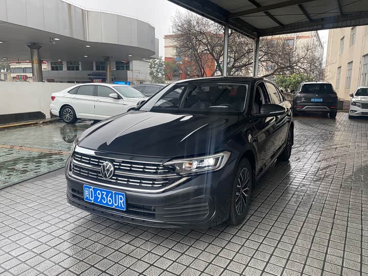 Фото 1 - Volkswagen Sagitar L