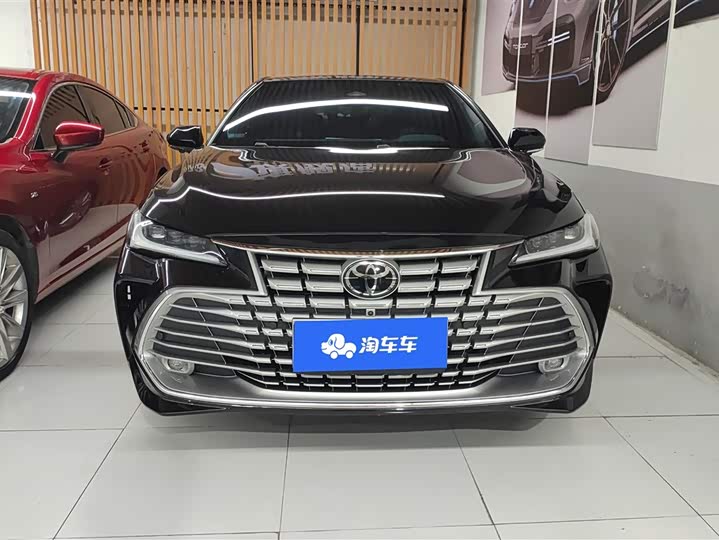 Фото 2 - Toyota Avalon
