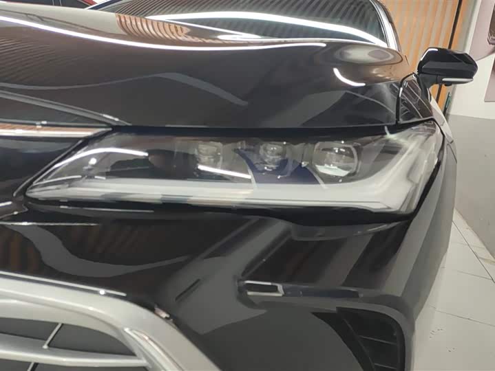 Фото 5 - Toyota Avalon