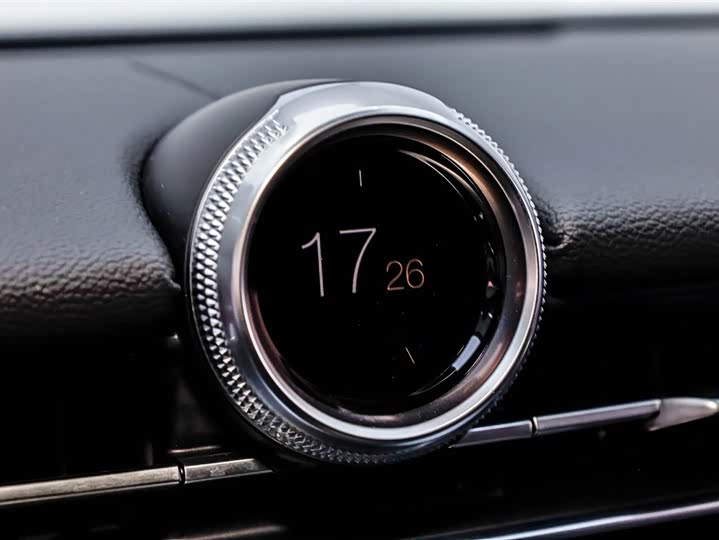 Фото 3 - Maserati Grecale