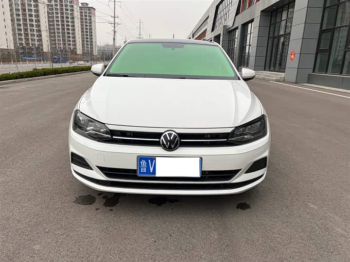 Фото 2 - Volkswagen Polo