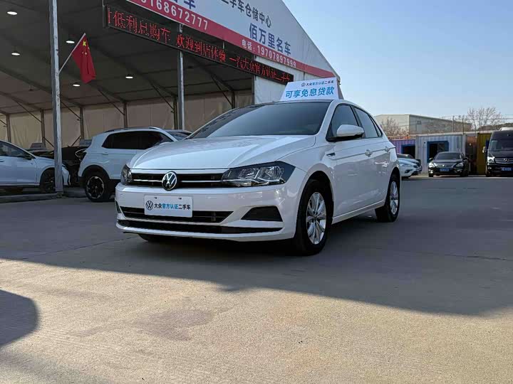 Фото 1 - Volkswagen Polo