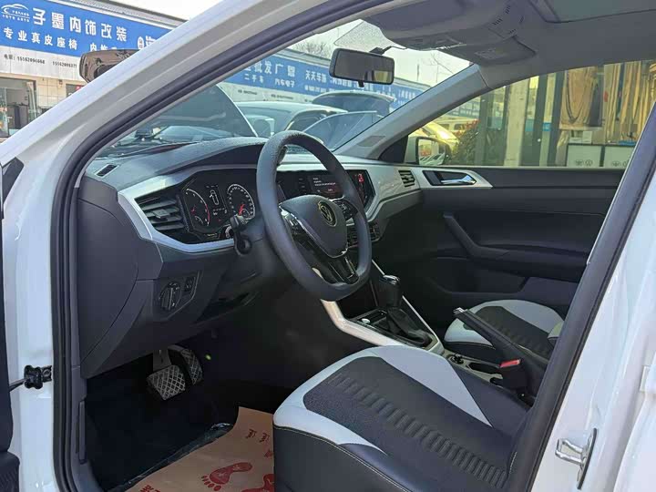 Фото 5 - Volkswagen Polo