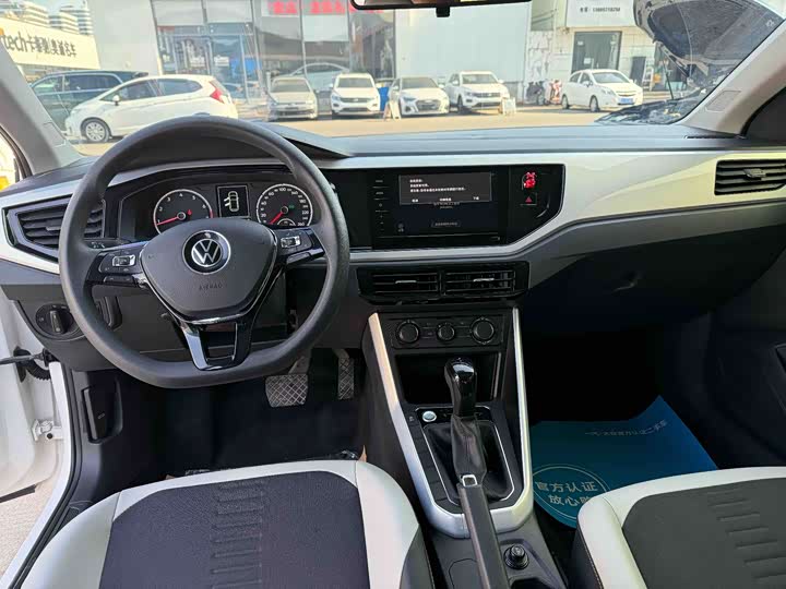 Фото 6 - Volkswagen Polo