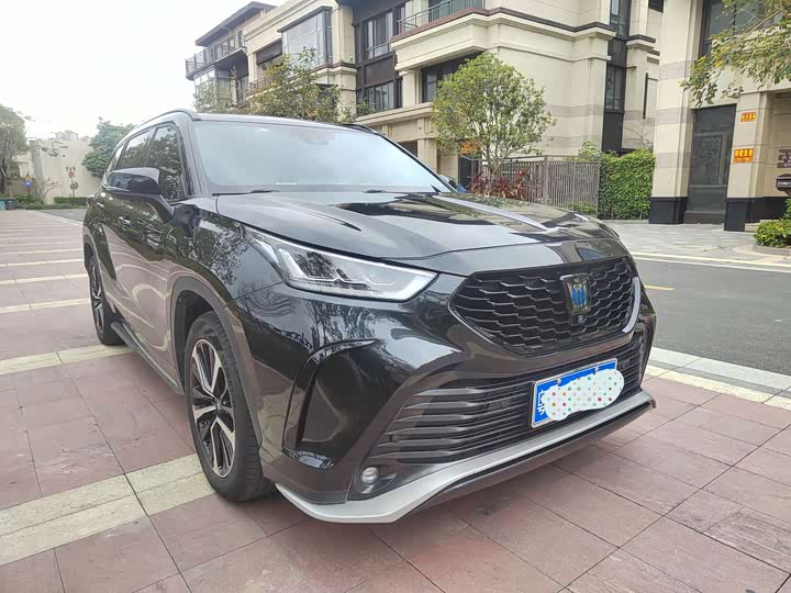 Фото 3 - Toyota Crown Kluger