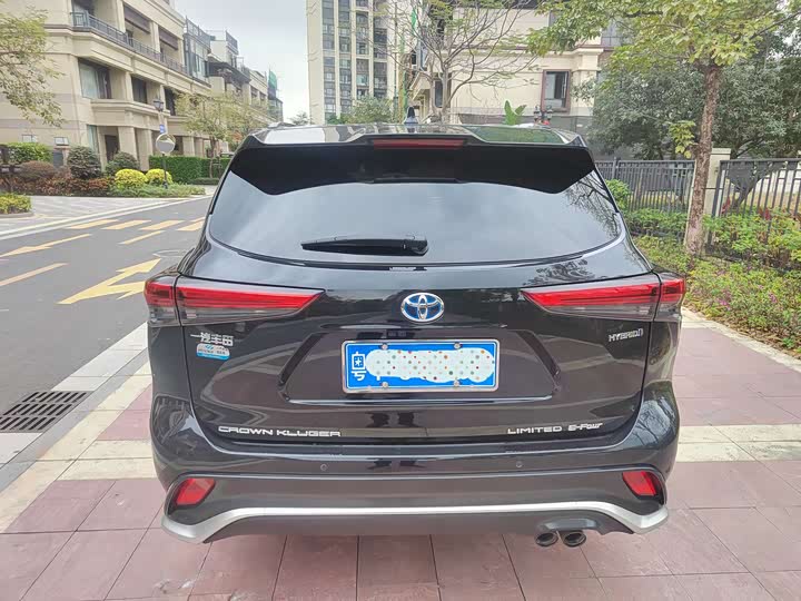 Фото 5 - Toyota Crown Kluger