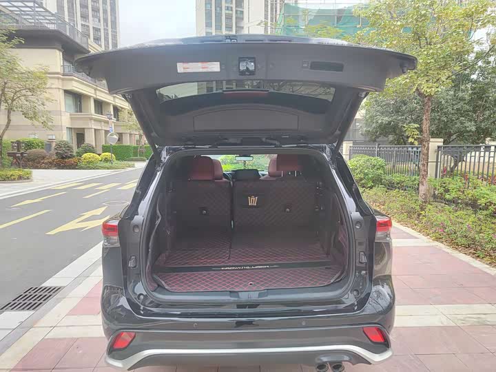 Фото 8 - Toyota Crown Kluger