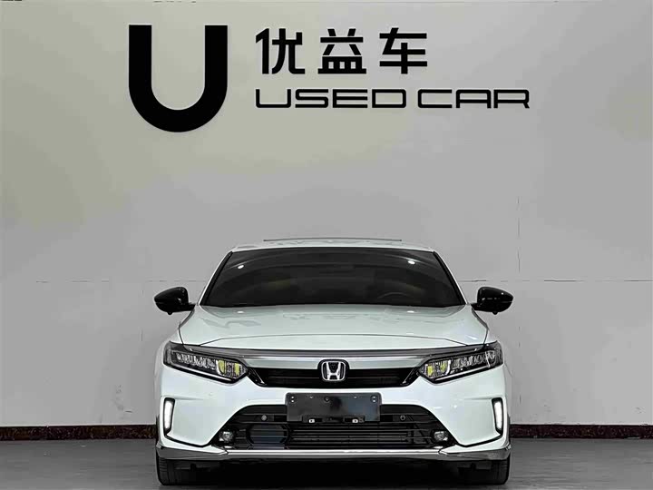 Фото 2 - Honda Inspire