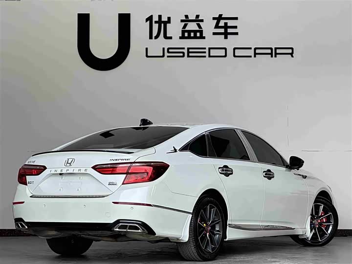 Фото 9 - Honda Inspire