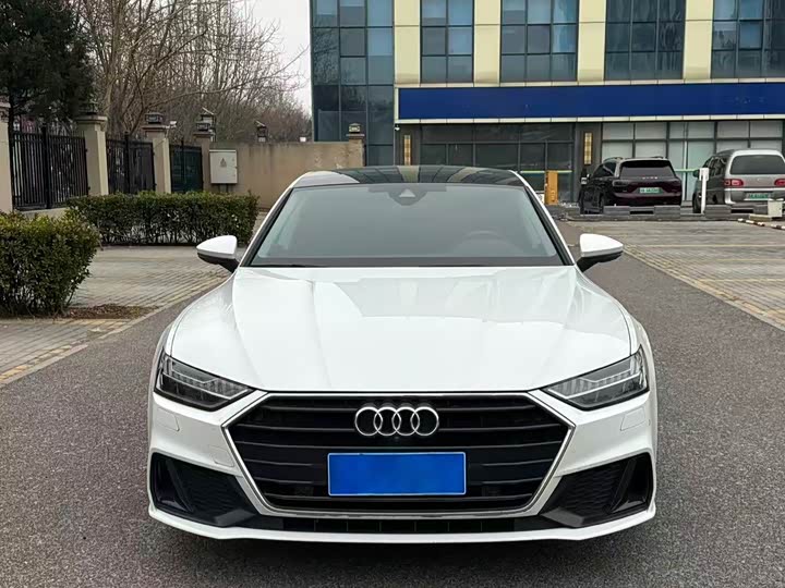 Фото 2 - Audi A7