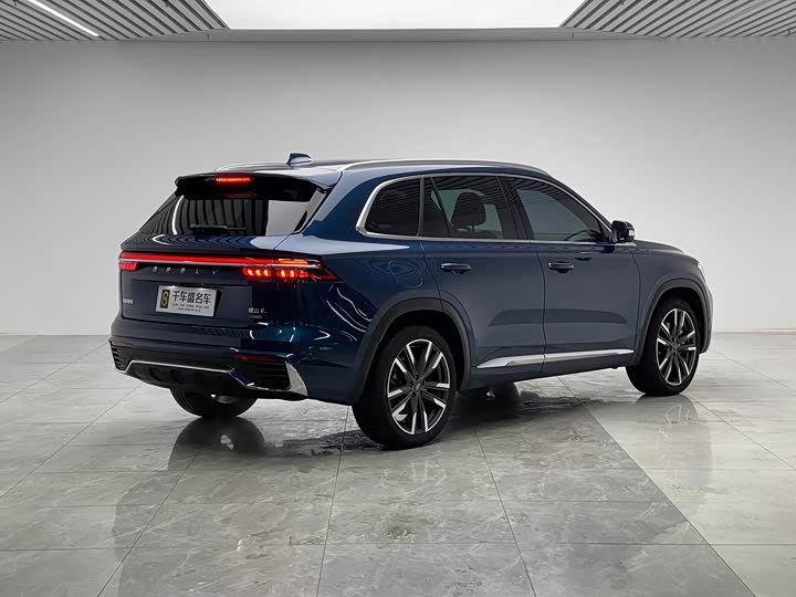 Фото 6 - Geely Monjaro