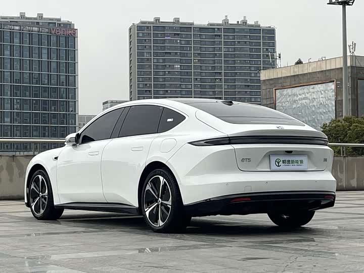 Фото 6 - Nio ET5