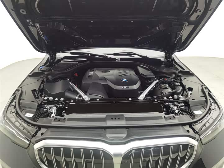 Фото 6 - BMW 5 Series